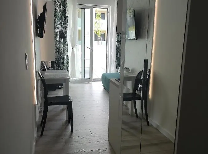 Tecza Apartment Rewal